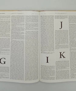 Hrvatski prezimenik I-III