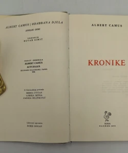 Knjiga Kronike autor Albert Camus