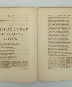 Knjiga De solis ac lunae defectibus libri V autor Ruđer Josip Bošković