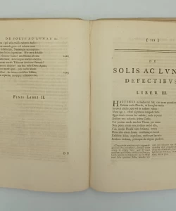 Knjiga De solis ac lunae defectibus libri V autor Ruđer Josip Bošković