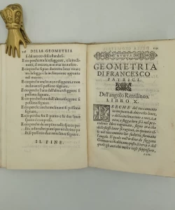 Knjiga Della nuova geometria autor Frane Petrić